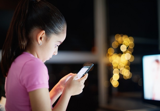 Screen time does not affect social skills of newer generations: Study