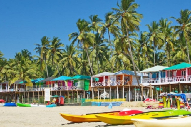 Goa opens up for tourists, 250 hotels to open; Covid-19 negative report is must