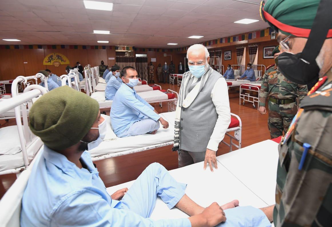PM Modi meets injured jawans