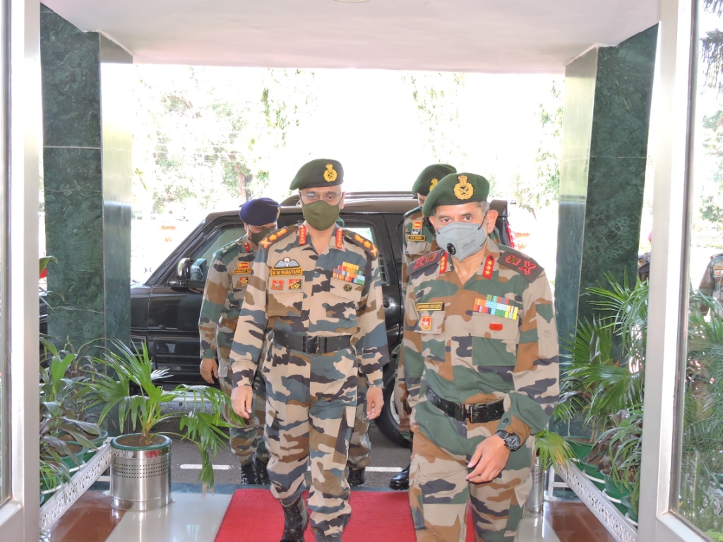Army chief MM Naravane visit to forward areas in Jammu
