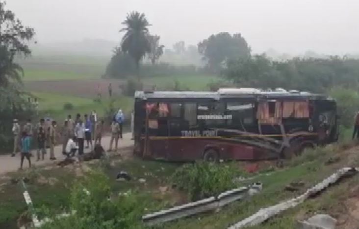 5 dead, 18 injured in mishap on Agra-Lucknow Expressway in UP’s Kannauj