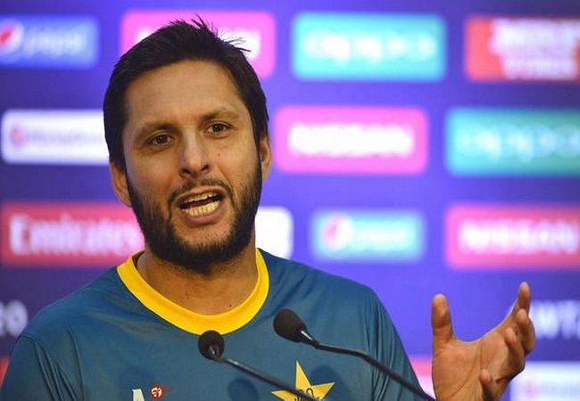 Shahid Afridi picks Dhoni over Ricky Ponting as 'better captain'