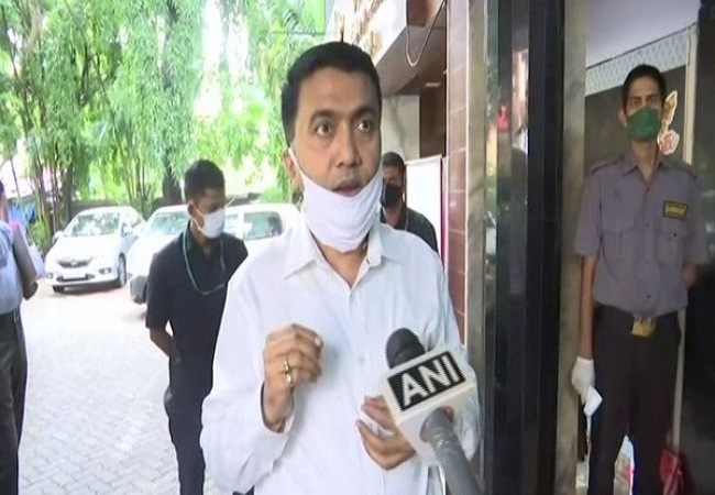 <blockquote class="twitter-tweet"><p lang="en" dir="ltr">The 'Janta Curfew' will be observed from today. Complete lockdown will be imposed on Friday, Saturday & Sunday this week: Pramod Sawant, Goa Chief Minister <a href="https://t.co/cTgbp0cscS">https://t.co/cTgbp0cscS</a></p>— ANI (@ANI) <a href="https://twitter.com/ANI/status/1283324538718171142?ref_src=twsrc%5Etfw">July 15, 2020</a></blockquote> <script async src="https://platform.twitter.com/widgets.js" charset="utf-8"></script>