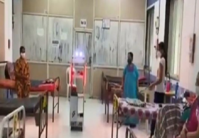Robotic Trolley ‘Gollar’ serves medicines, food at Quarantine ward in Mumbai