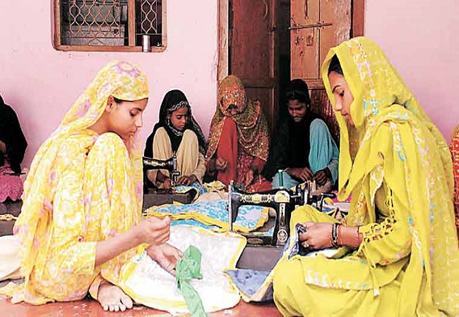 Women-led Self Help Groups: The unsung Covid warriors of rural India
