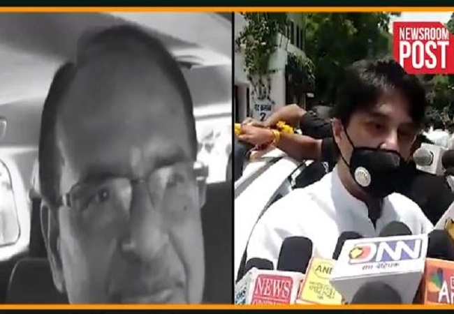 ‘Tiger abhi zinda hai’: Jyotiraditya Scindia’s message for Digvijaya Singh and Kamal Nath