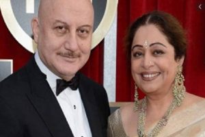 Here is what Anupam Kher posted for Kiran Kher on their 35th marriage anniversary