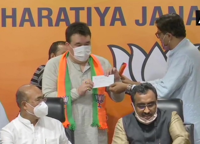 Manipur ex-Cong MLAs join BJP - 1