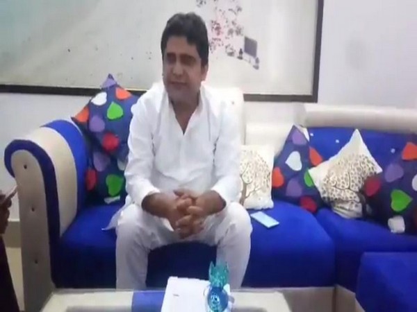 Former SP leader Shahzeb Rizvi who announced bounty on Karnataka MLA’s nephew booked