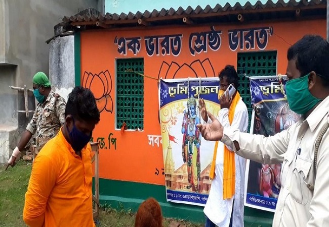 West Bengal: BJP workers detained during Ram pujan preparations in Midnapore