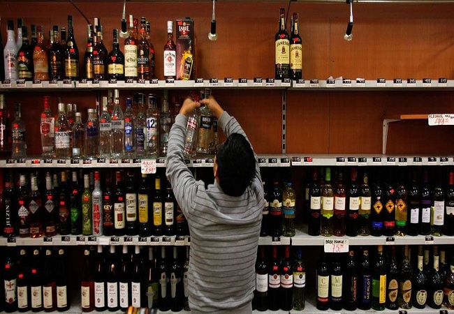 Delhi govt directs excise department to issue permission for service of liquor in restaurants, clubs