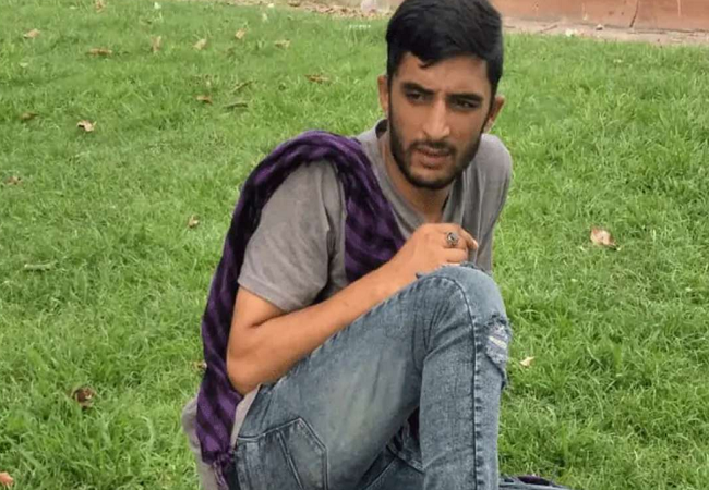 A suspect with 2 different IDs caught near Parliament, being grilled by Delhi cops