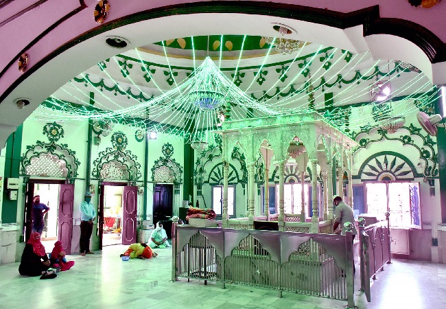 Hazrat Nizamuddin Aulia Dargah