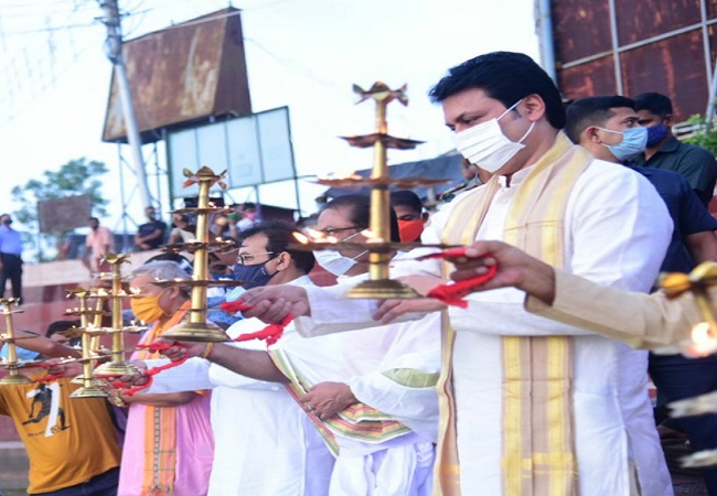 Tripura CM Biplab Deb performs ‘puja’ at Tripursundari temple, prays for good health of PM Modi