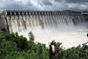 Sardar Sarovar Dam operates with full capacity on PM Modi’s 70th birthday, CM Rupani offered prayers to Narmada waters
