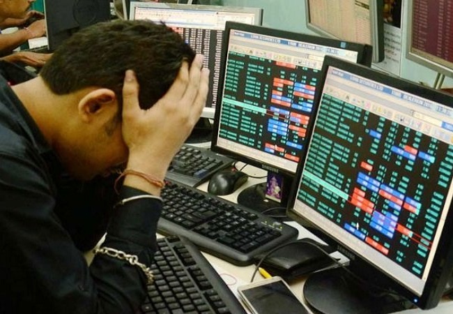 Sensex falls 280 points; Titan, Maruti, ITC slump