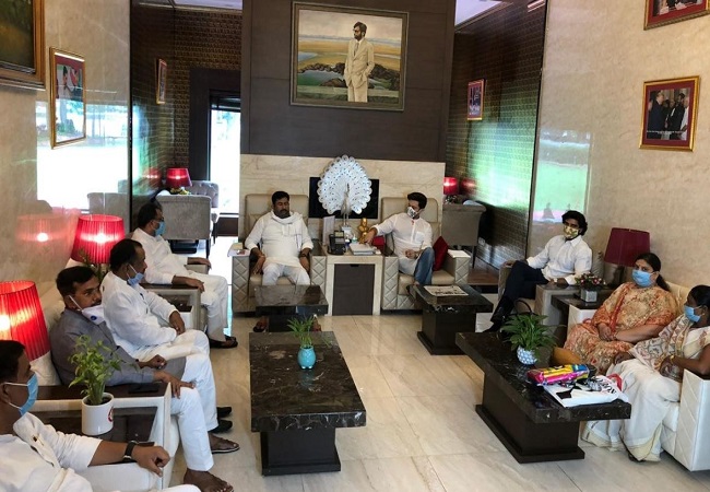 At LJP meeting, members demand party should not contest Bihar polls under Nitish Kumar's leadership: Sources