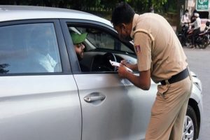 Plea moved in Delhi HC over Rs 500/- challan for single driver not wearing mask, petitioner seeks Rs 10 lakh in ‘damages’