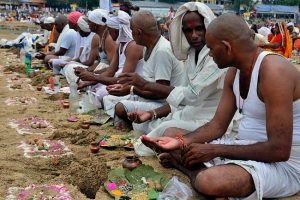 Pitru Paksha 2020: Date, Significance and all you need to know about Pind-Daan