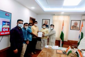 ABVP delegation meets Union Minister of State Kailash Chaudhary, submits a memorandum to extend PhD students’ fellowship deadline