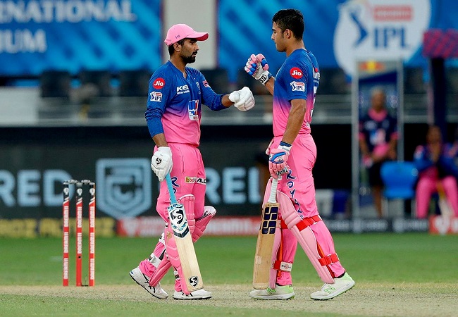 IPL 2020: Late onslaught by Tewatia, Parag helps Rajasthan to beat SRH by 5 wickets
