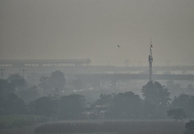 Delhi Pollution: Air quality of National Capital remains in  the ‘very poor’ category