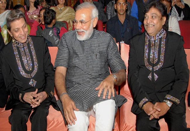 Legendary actor-turned-politician Naresh Kanodia dies; PM Modi, CM Rupani pay tributes