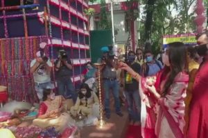 TMC MP Nusrat Jahan celebrates Durga Ashtami; dances & plays traditional drum (VIDEO)
