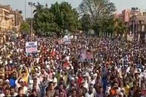 Prophet Muhammad cartoon row: Protests in Bhopal, Mumbai & Aligarh against French President Macron (VIDEO)