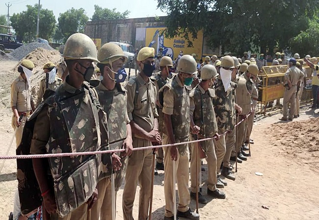 Hathras case: SIT probe completed, village borders reopened, media allowed to enter