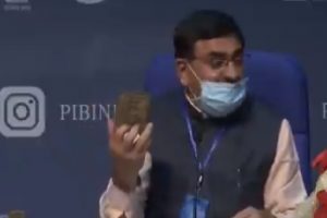 ‘Make in India’: Chip made of cow dung reduces radiation from mobile handsets, says Rashtriya Kamdhenu Aayog chief