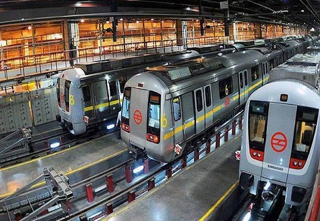 DMRC to convert remaining 6 coach trains into 8 coach trains on the red, blue and yellow line