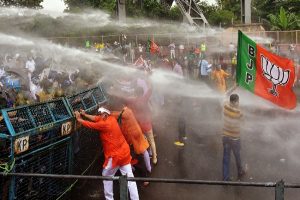 Clashes break out during BJP’s ‘Nabanna Chalo’ agitation against Mamata govt