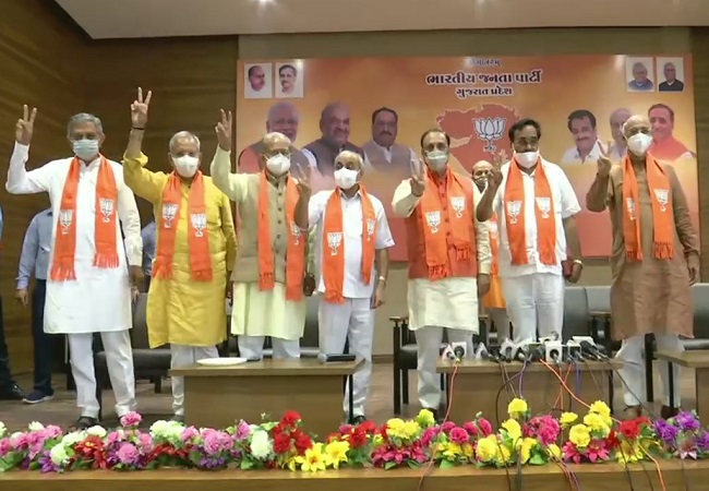 Gujarat by-polls: BJP set to snatch 7 seats, BJP leaders celebrate (PICs)