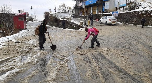 Himachal Pradesh receives fresh snowfall