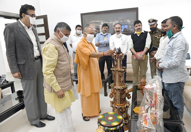 International branding for Yogi’s ODOP scheme, 118 stalls at Dilli Haat to showcase products