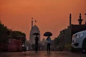 Rain in Delhi post Diwali: Pollution level comes down, Twitterati reacts