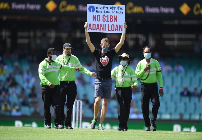 SBI No $1B Adani loan: Spectator holding placard invades ground during Ind VS Aus ODI