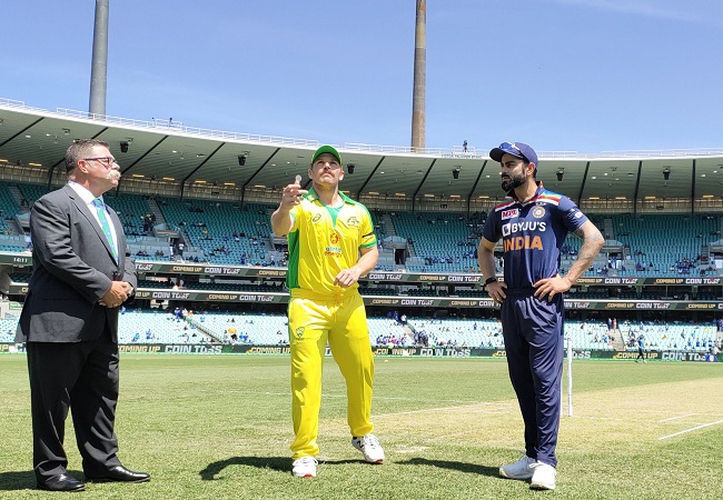 Ind VS Aus: India in desperate search of wicket as Warner, Finch motor along