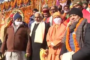 Uttarakhand: CM Trivendra Singh Rawat and UP CM Yogi Adityanath visit Badrinath Temple