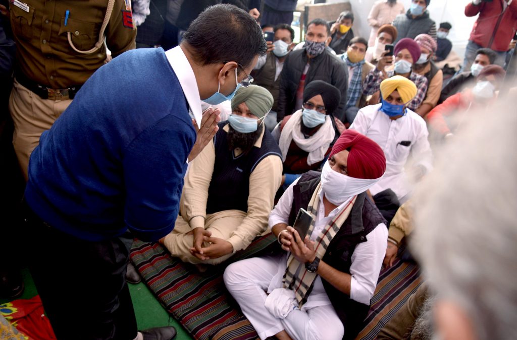 Delhi Chief Minister Arvind Kejriwal visits Guru Teg Bahadur Memorial