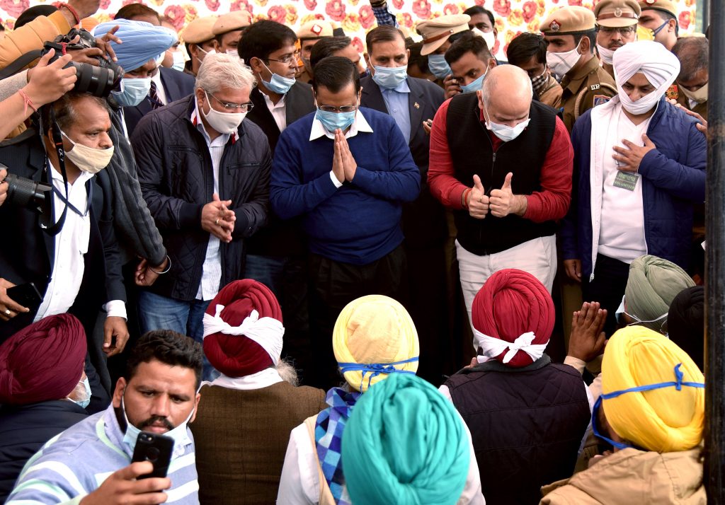 Delhi Chief Minister Arvind Kejriwal visits Guru Teg Bahadur Memorial