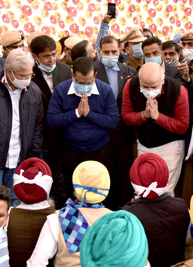 Delhi Chief Minister Arvind Kejriwal visits Guru Teg Bahadur Memorial