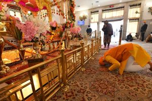 PM Modi visits Gurudwara Rakab Ganj Sahib, pays tributes to Guru Teg Bahadur for his supreme sacrifice