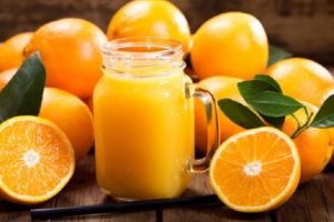 Orange or Orange juice? Which is better for you… Decoding the health benefits