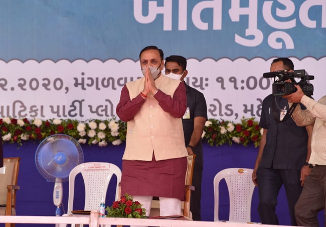 CM Rupani lays foundation stone of water supply scheme worth Rs 287 crores for Mehsana