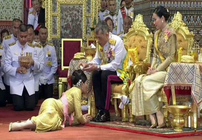 1400 Nude Images of Thailand King’s royal mistress leaked online as revenge porn