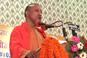 Reciprocate with patience, do not lose your self-control: CM Yogi to Health workers