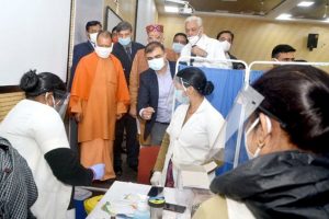 CM Yogi reviews Covid-19 vaccine dry run in Lucknow’s RML hospital