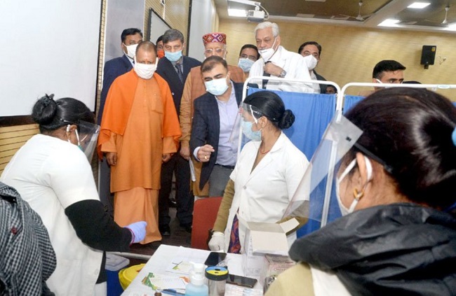 CM Yogi reviews Covid-19 vaccine dry run in Lucknow’s RML hospital